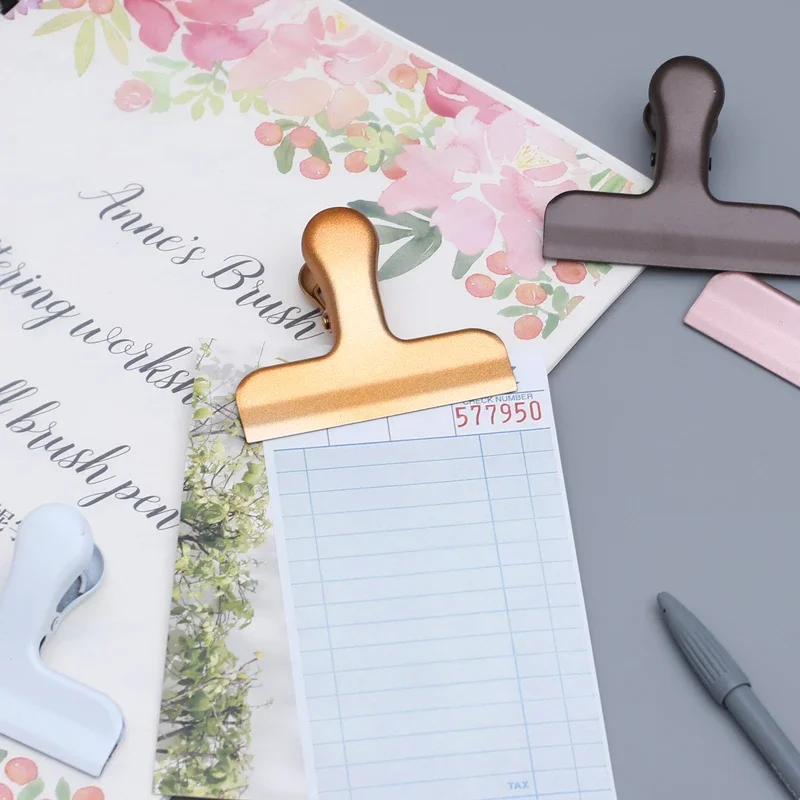 Clip Multifunzione Vintage in  - Is Stationery Office Supply recensione e prezzo